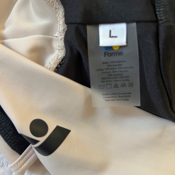 NWOT Forme Posture Sports bra - Picture 5 of 5